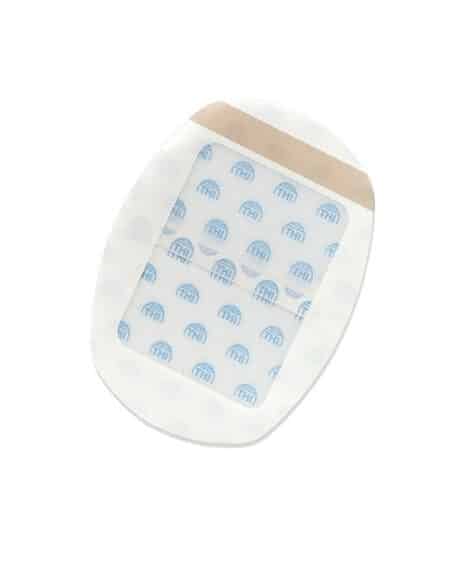 a white patch with blue designs on it apósito quirúrgico film transparente